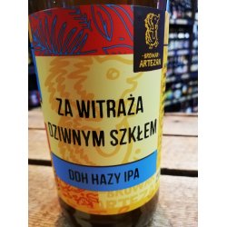 Browar Artezan Za Witraża Dziwnym Szkłem